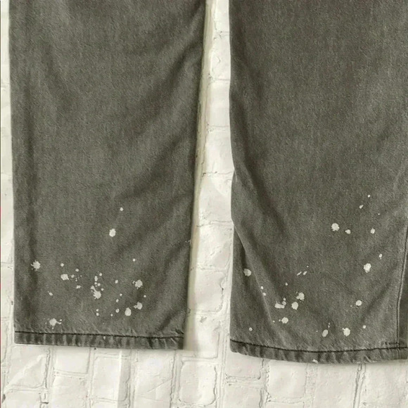 Levi's Gray Straight Leg Jeans - Picture 6 of 7